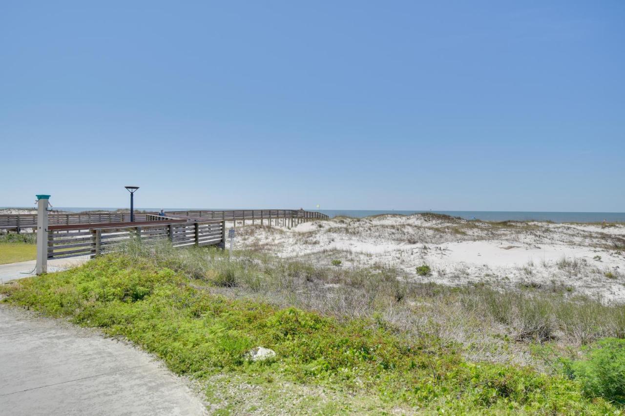 Gulf Highlands Getaway With 7 Pools And Beach Access กัลฟ์ชอร์ส ภายนอก รูปภาพ